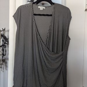 Liz Claiborne Black and White Striped Top